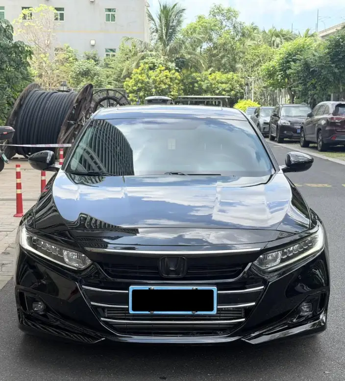 Honda Accord 2022 Model 260TURBO Deluxe Edition – фото 2
