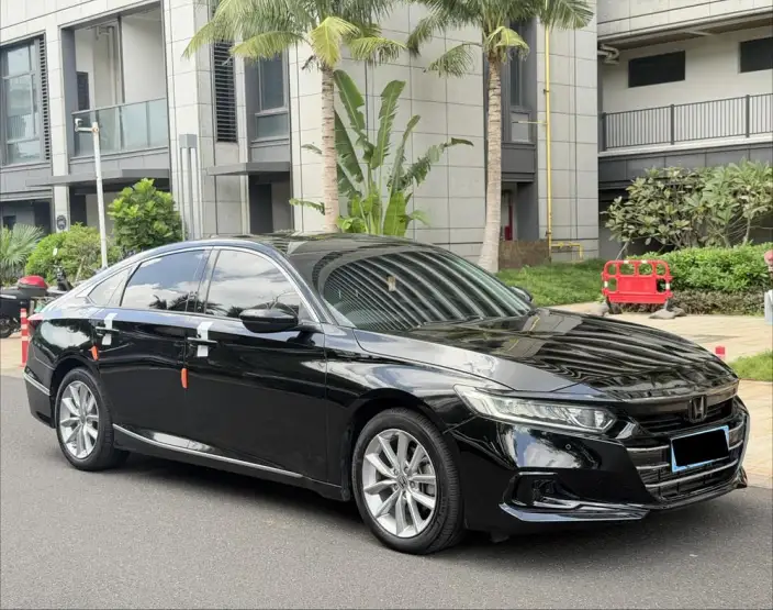 Honda Accord 2022 Model 260TURBO Deluxe Edition – фото 3