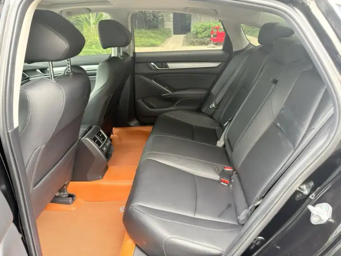 Honda Accord 2022 Model 260TURBO Deluxe Edition – фото 9