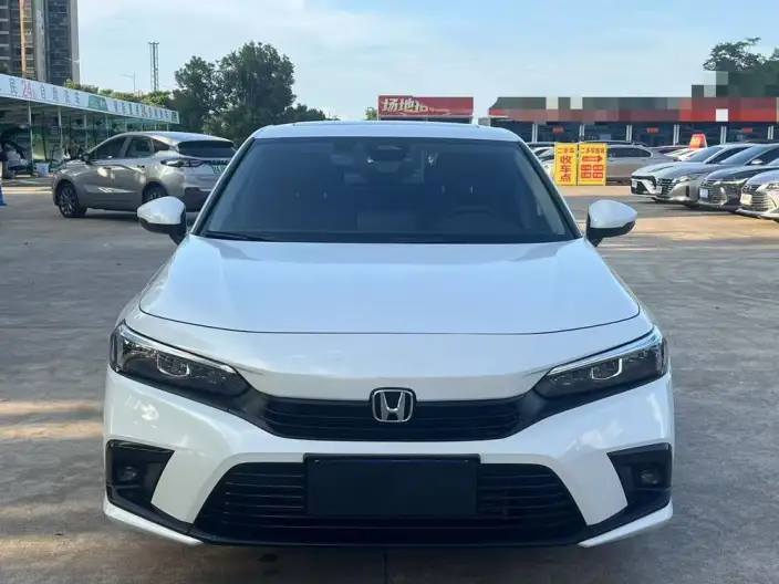 Honda Civic 2023 Model 240TURBO CVT Momentum Edition – фото 2