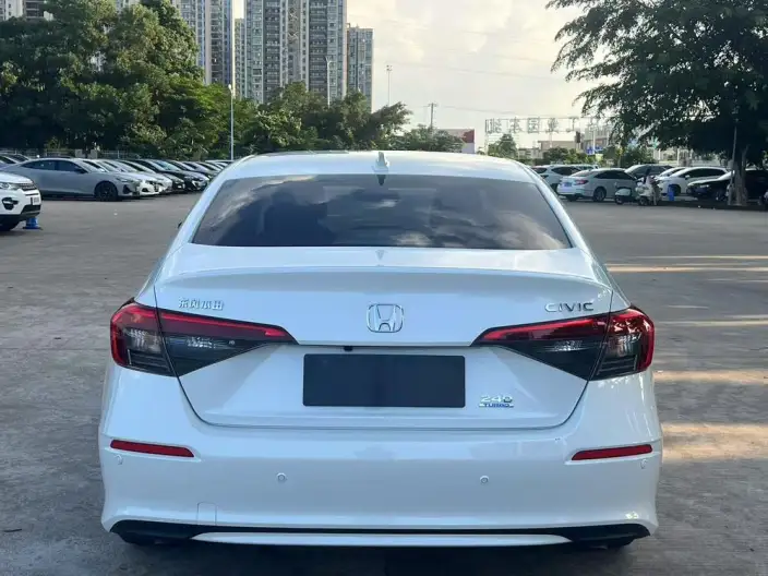 Honda Civic 2023 Model 240TURBO CVT Momentum Edition – фото 5