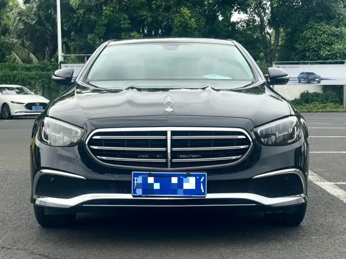 Mercedes-Benz E-Class 2022 Model Facelift E 260 L sedan – фото 2