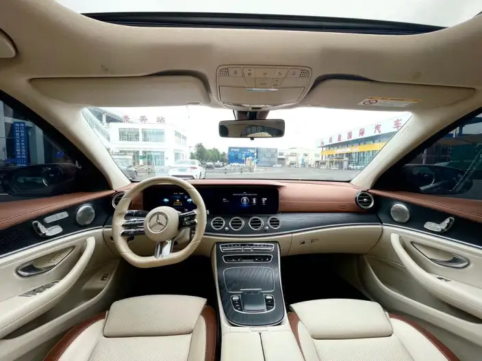 Mercedes-Benz E-Class 2022 Model Facelift E 260 L sedan – фото 7