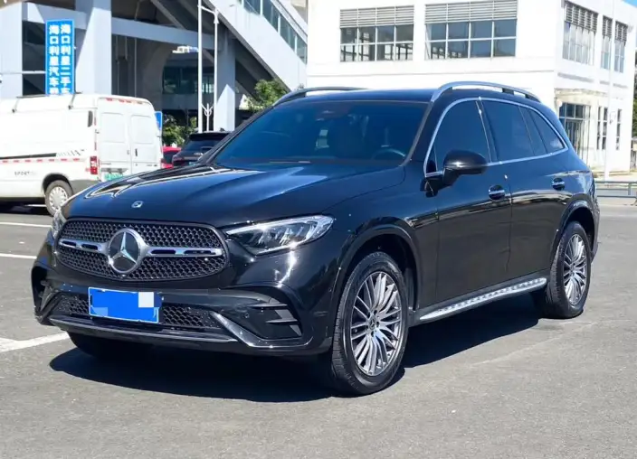 Mercedes-Benz GLC 2024 Model Facelift GLC 300 L 4MATIC Dynamic Model 5 seat – фото 1