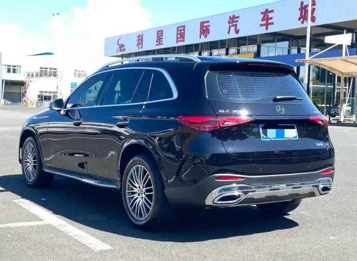 Mercedes-Benz GLC 2024 Model Facelift GLC 300 L 4MATIC Dynamic Model 5 seat – фото 4