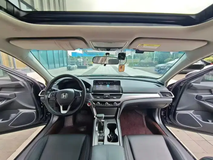 Honda Accord 2022 Model 260TURBO Deluxe Edition – фото 6