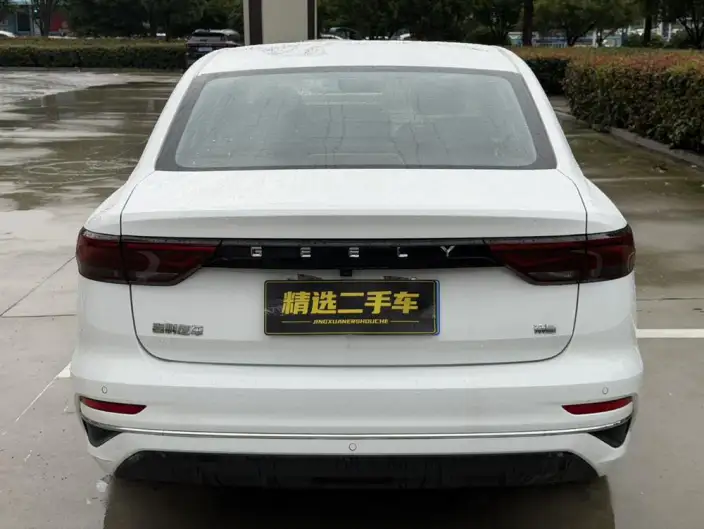Geely Emgrand 2023 Model No. 4 Gen Champion Edition 1.5L Manual Luxury Model – фото 5