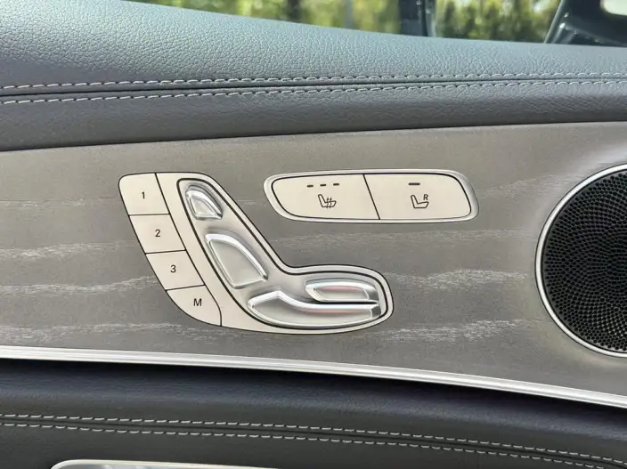 Mercedes-Benz E-Class PHEV 2021 Model E 350 e L Sports sedan – фото 10