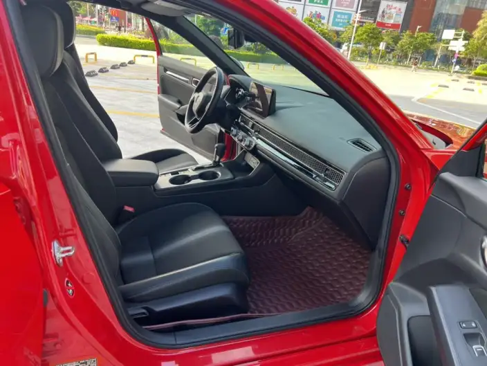 Honda Civic 2022 Model 240TURBO CVT Combustion Edition – фото 10