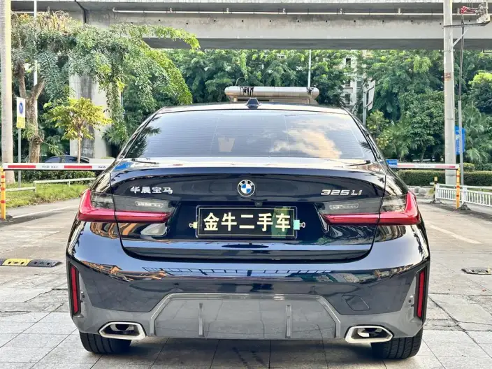 BMW 3 Series 2023 Model 325Li M Sports Set – фото 5