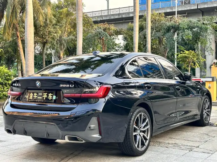 BMW 3 Series 2023 Model 325Li M Sports Set – фото 6