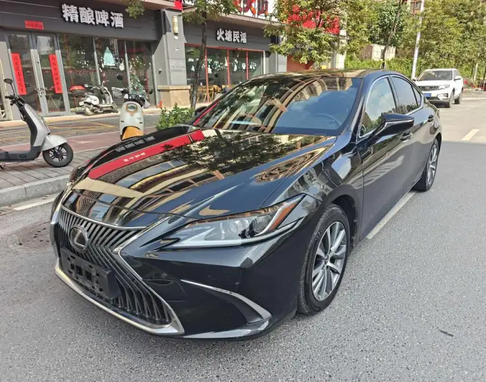 Lexus ES 2020 Model 200 Superior Edition China VI – фото 1