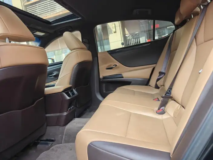 Lexus ES 2020 Model 200 Superior Edition China VI – фото 10
