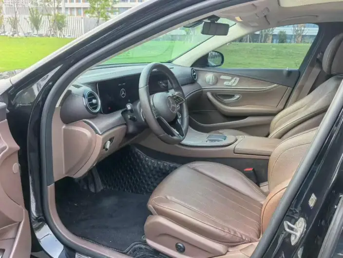 Mercedes-Benz E-Class 2023 Model E 300 L Luxury Model sedan – фото 9