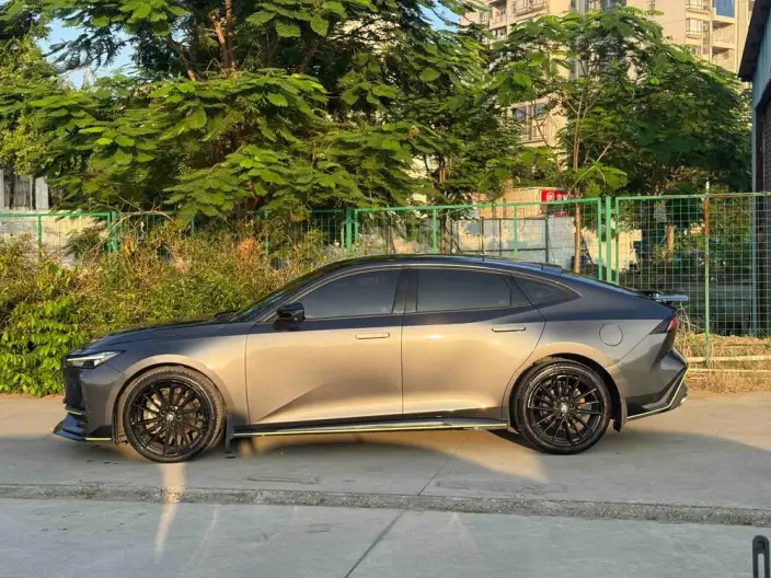 Changan UNI-V 2022 Model 1.5T Noble Model – фото 3