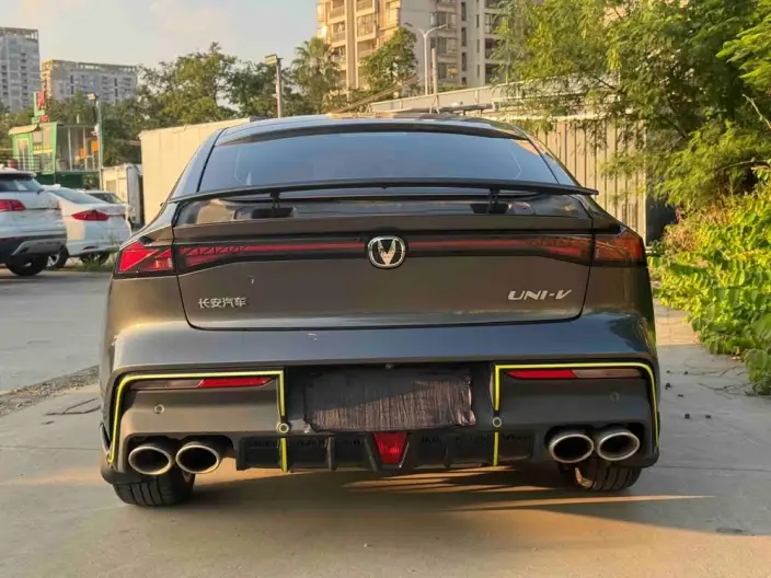 Changan UNI-V 2022 Model 1.5T Noble Model – фото 5