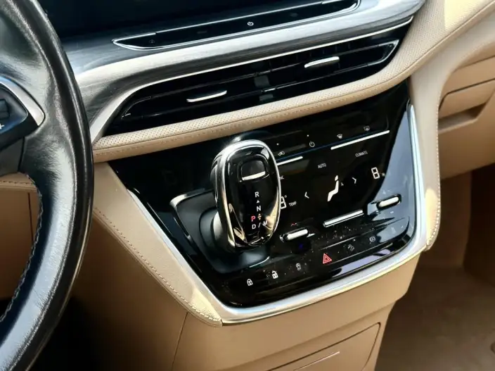 Buick GL8 2021 Model ES Luzun 653T Exclusive Model – фото 8