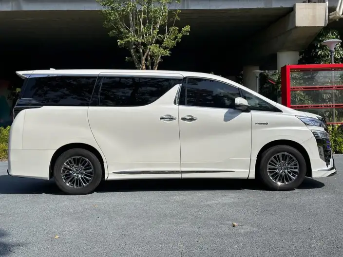 Vellfire 2021 Model Toyota Crown Hybrid 2.5L HV Deluxe Edition – фото 7