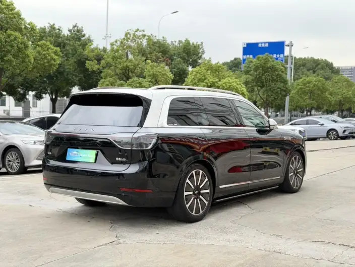 Aito M9 2024 Model Extended Range Ultra VI seat Edition – фото 6