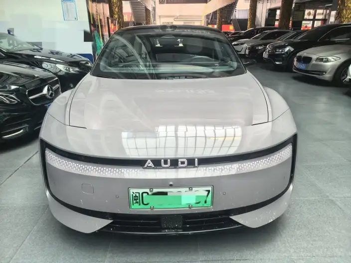 AUDI E5 Sportback 2026 Model Flagship quattro Model – фото 2