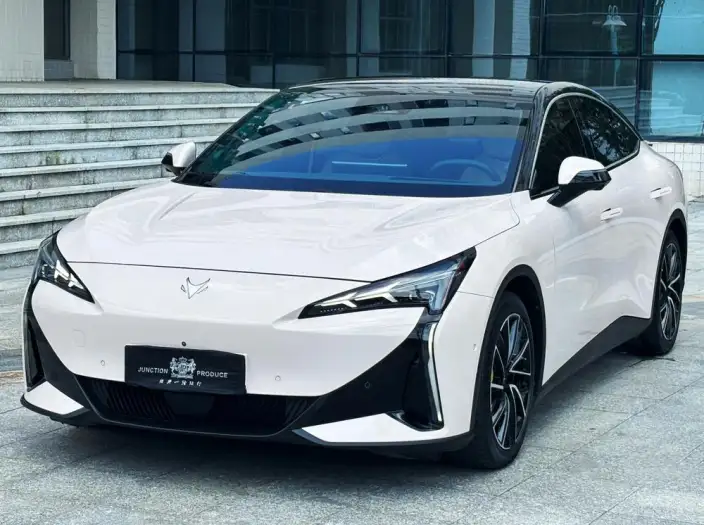 Arcfox α-S 5 2024 Model 560MAX 185kW – фото 1