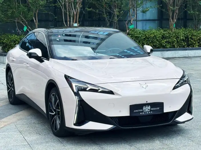 Arcfox α-S 5 2024 Model 560MAX 185kW – фото 3