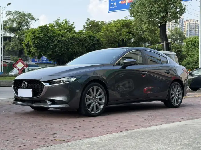 Mazda3 Axela 2023 Model 2.0L Automatic Zhi Ya Edition – фото 1