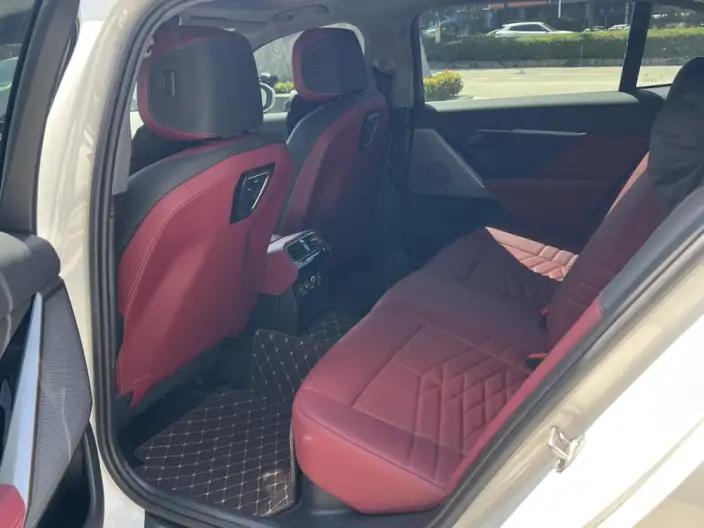 BMW 5 Series 2026 Model 525Li M Sports Set – фото 9