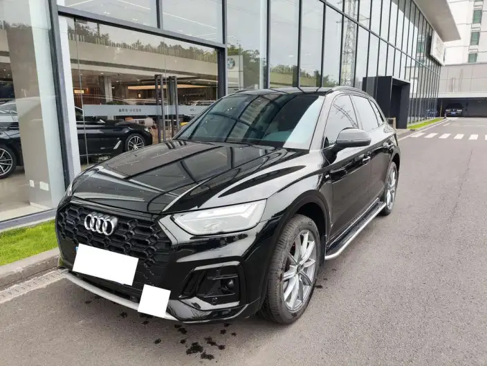 Audi Q5L 2024 Model 40TFSI Luxury Dynamic Model – фото 1