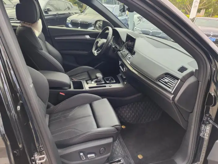 Audi Q5L 2024 Model 40TFSI Luxury Dynamic Model – фото 6