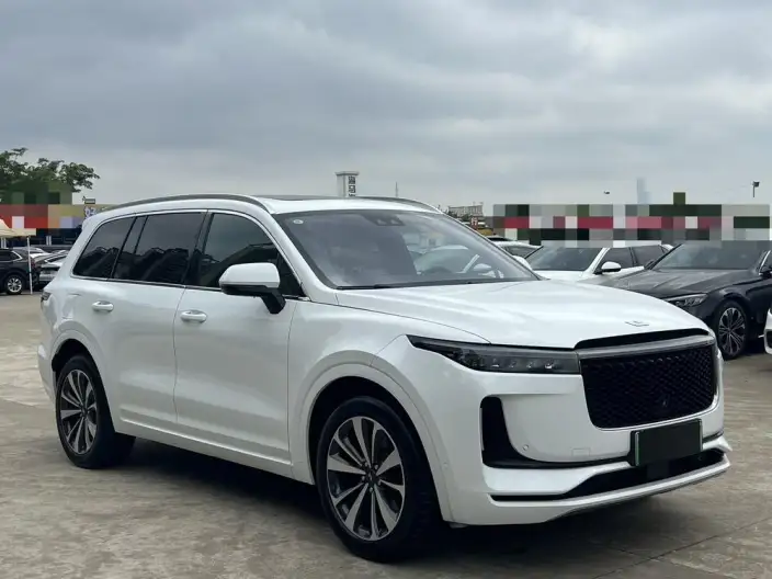 Li Auto ONE 2020 Model Extended Range 6 seat Edition – фото 3