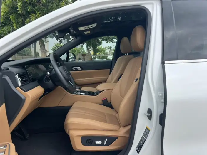 Li Auto ONE 2020 Model Extended Range 6 seat Edition – фото 8