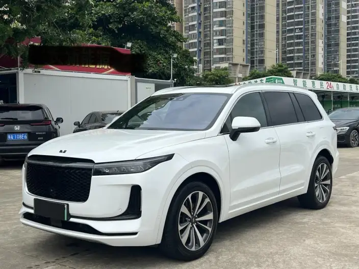 Li Auto ONE 2020 Model Extended Range 6 seat Edition – фото 10