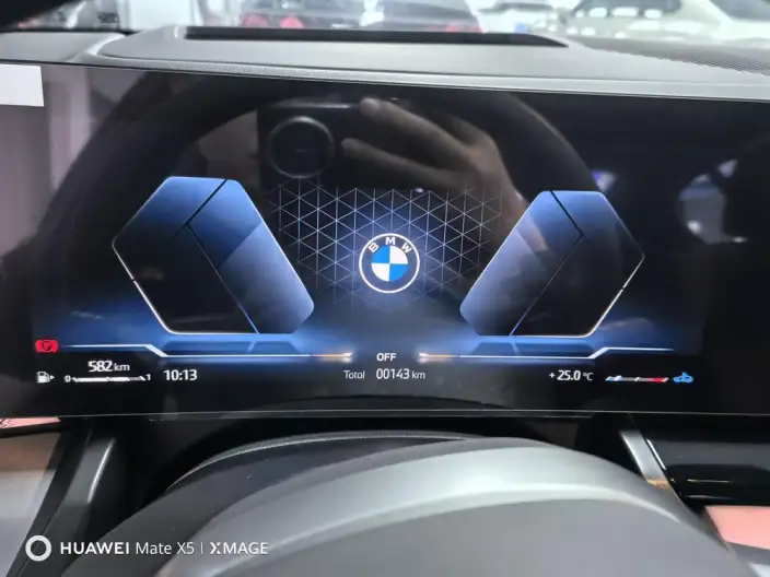 BMW 5 Series 2026 Model 530Li Leading Model M Sports Set – фото 7
