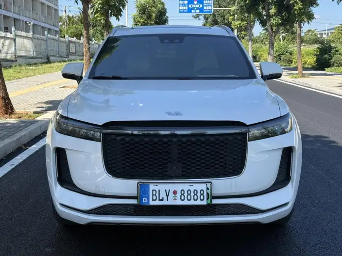Li Auto ONE 2021 Model Extended Range 6 seat Edition – фото 2