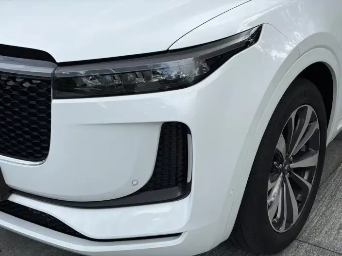 Li Auto ONE 2020 Model Extended Range 6 seat Edition – фото 7