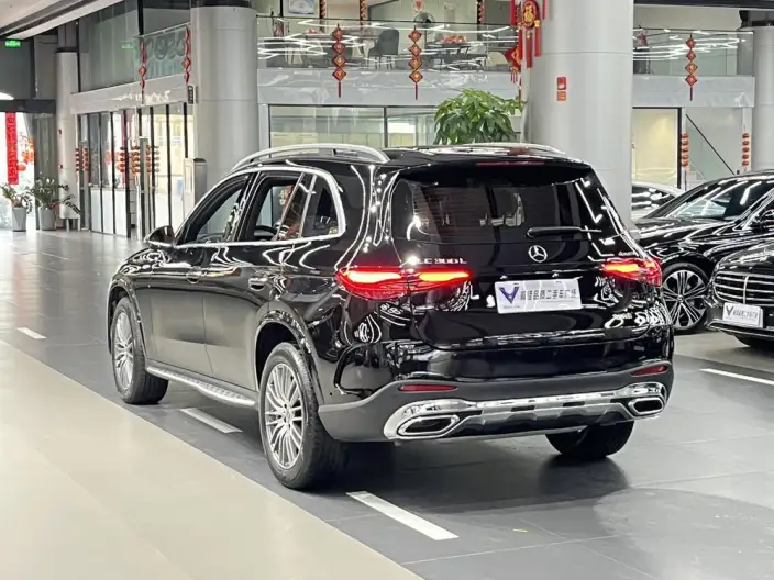 Mercedes-Benz GLC 2024 Model Facelift GLC 300 L 4MATIC Dynamic Model 5 seat – фото 4