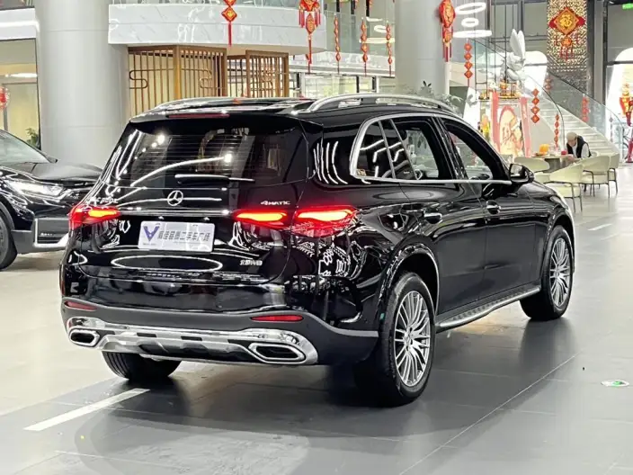Mercedes-Benz GLC 2024 Model Facelift GLC 300 L 4MATIC Dynamic Model 5 seat – фото 6