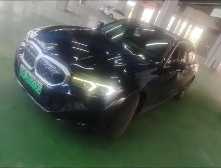 BMW i3 2023 Model eDrive35L – фото 1