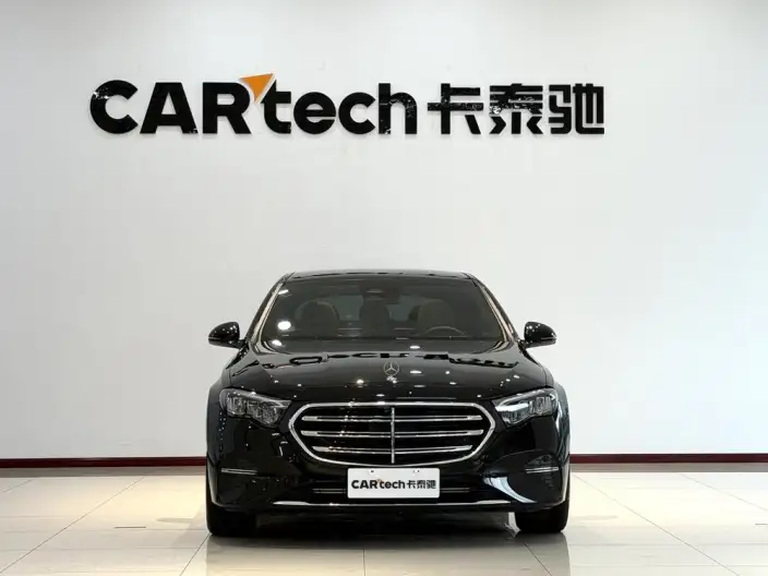 Mercedes-Benz E-Class 2026 Model E 260 L Classic Edition