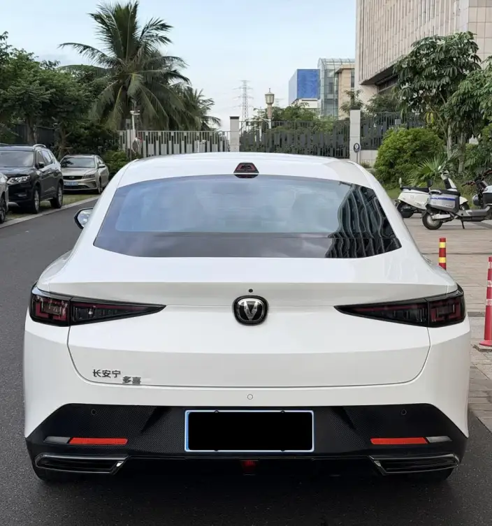 Changan Yida 2023 Model 1.5T GDI Automatic Noble Model – фото 5
