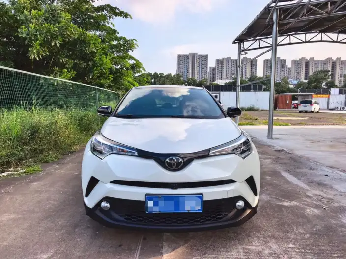 Toyota C-HR 2020 Model 2.0L Leading version – фото 2