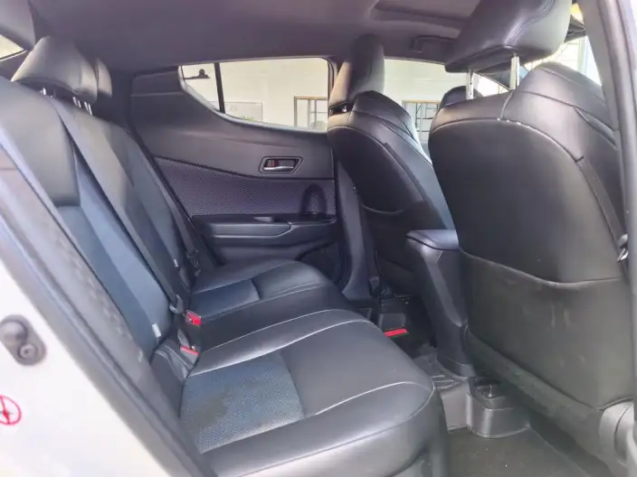 Toyota C-HR 2020 Model 2.0L Leading version – фото 9
