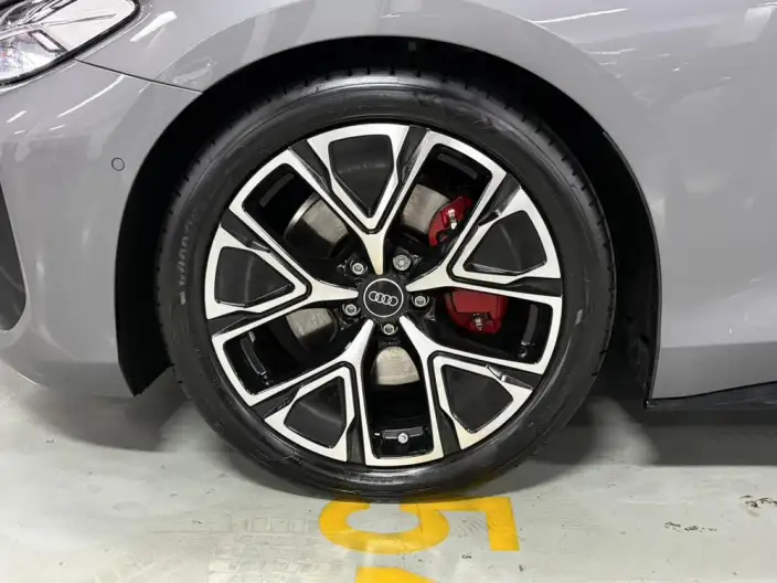 Audi A5 L Sportback 2026 Model 2.0TFSI 150kW Exclusive quattro Model – фото 10