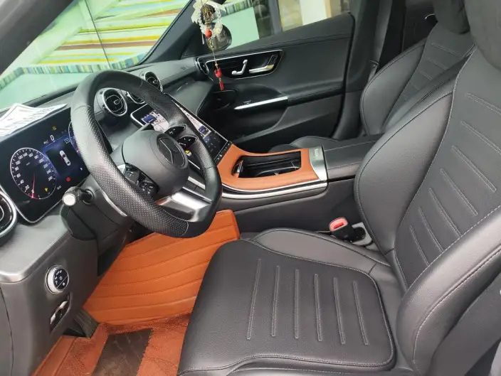 Mercedes-Benz C-Class 2025 Model C 200 L Sports Edition – фото 8