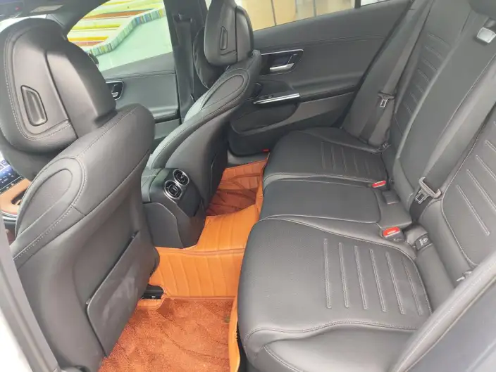 Mercedes-Benz C-Class 2025 Model C 200 L Sports Edition – фото 9