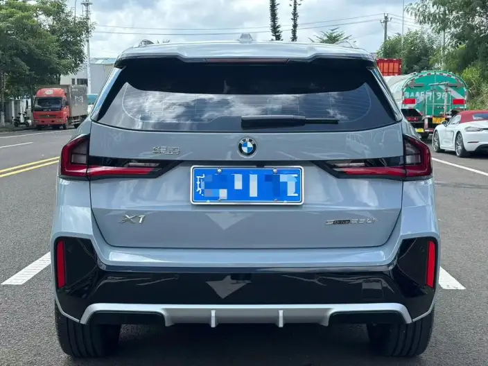 BMW X1 2026 Model sDrive25Li X Design Set – фото 5
