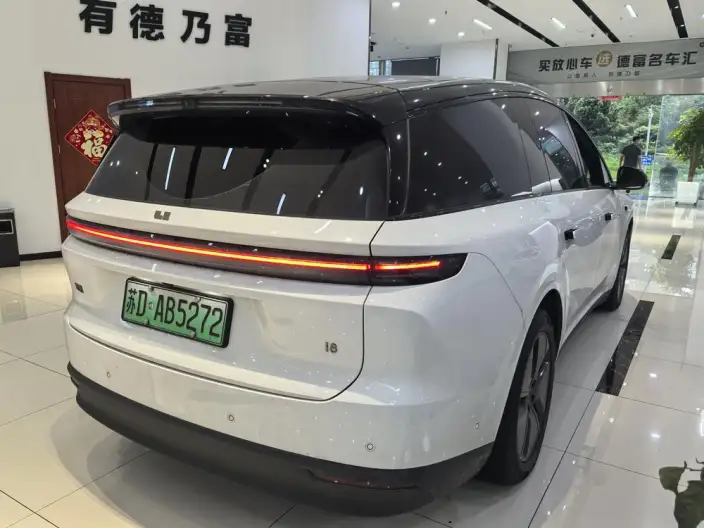 Li Auto i8 2025 Model Standard Edition – фото 7