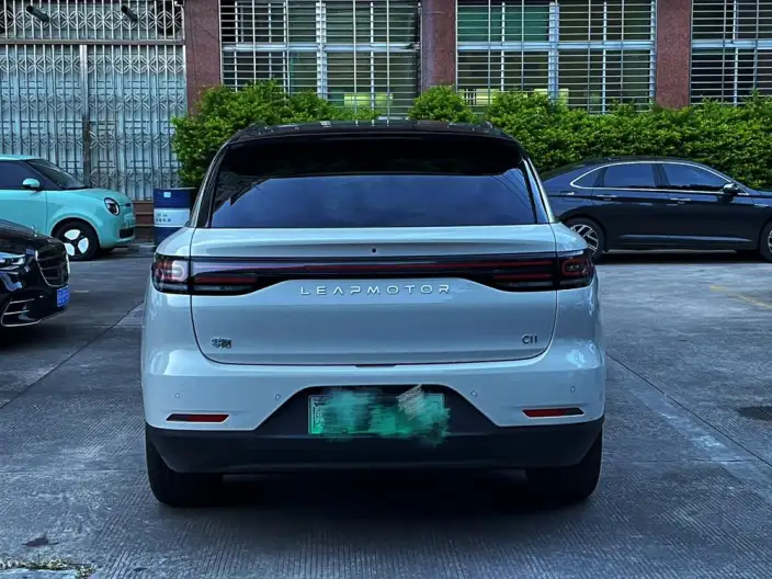 Leapmotor C11 2027 Model EV Edition 640 LiDAR Zhizun Edition – фото 6