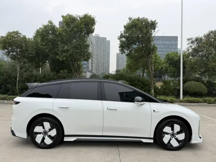 Li Auto i6 2025 Model 2WD Standard Edition – фото 8